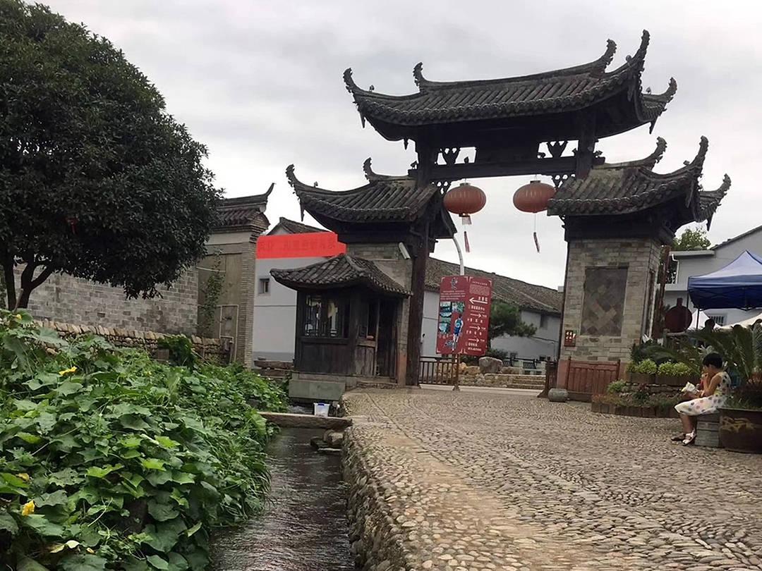 探索柳州日落时间世界,发现红迪网平台上的无限乐趣!